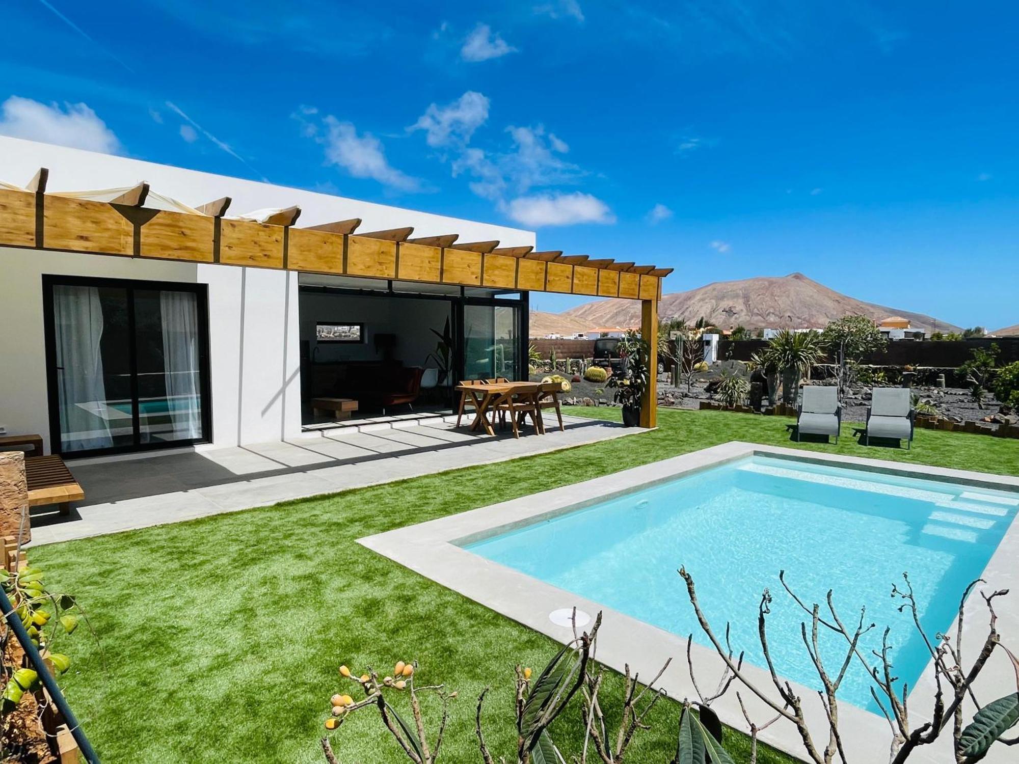 Bungalow + Piscina Independiente Ла-Олива Экстерьер фото